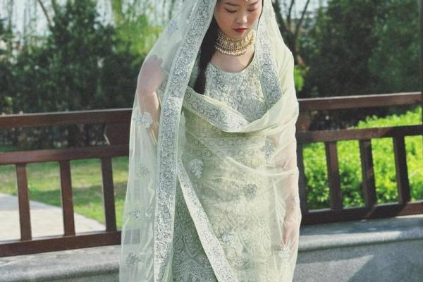 回族风华：节日里的民族服饰盛宴